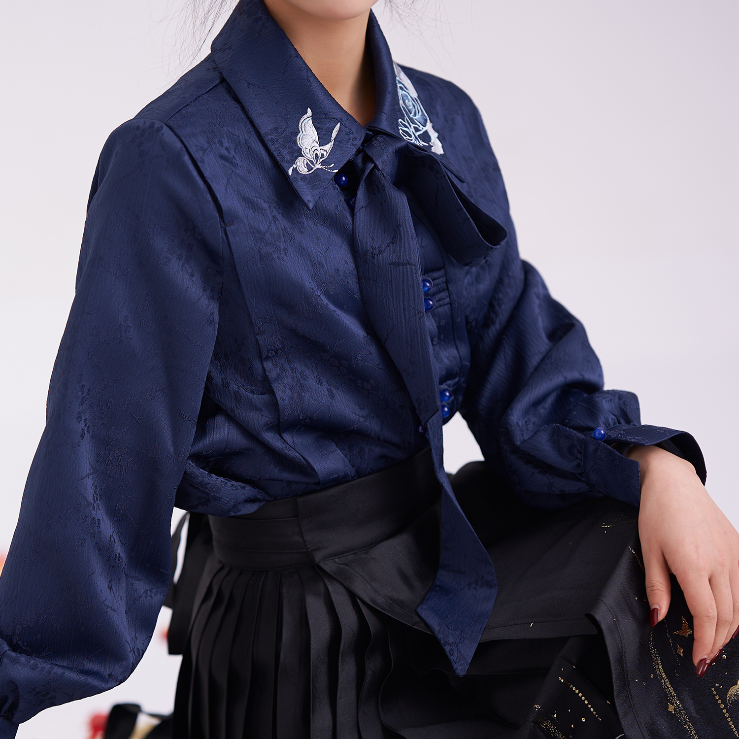 清货揽风华【暗香来】缎面提花翻领女款衬衫气质长袖时尚休闲上衣