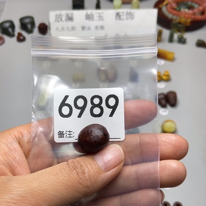 J***蛇纹石玉未镶嵌项链