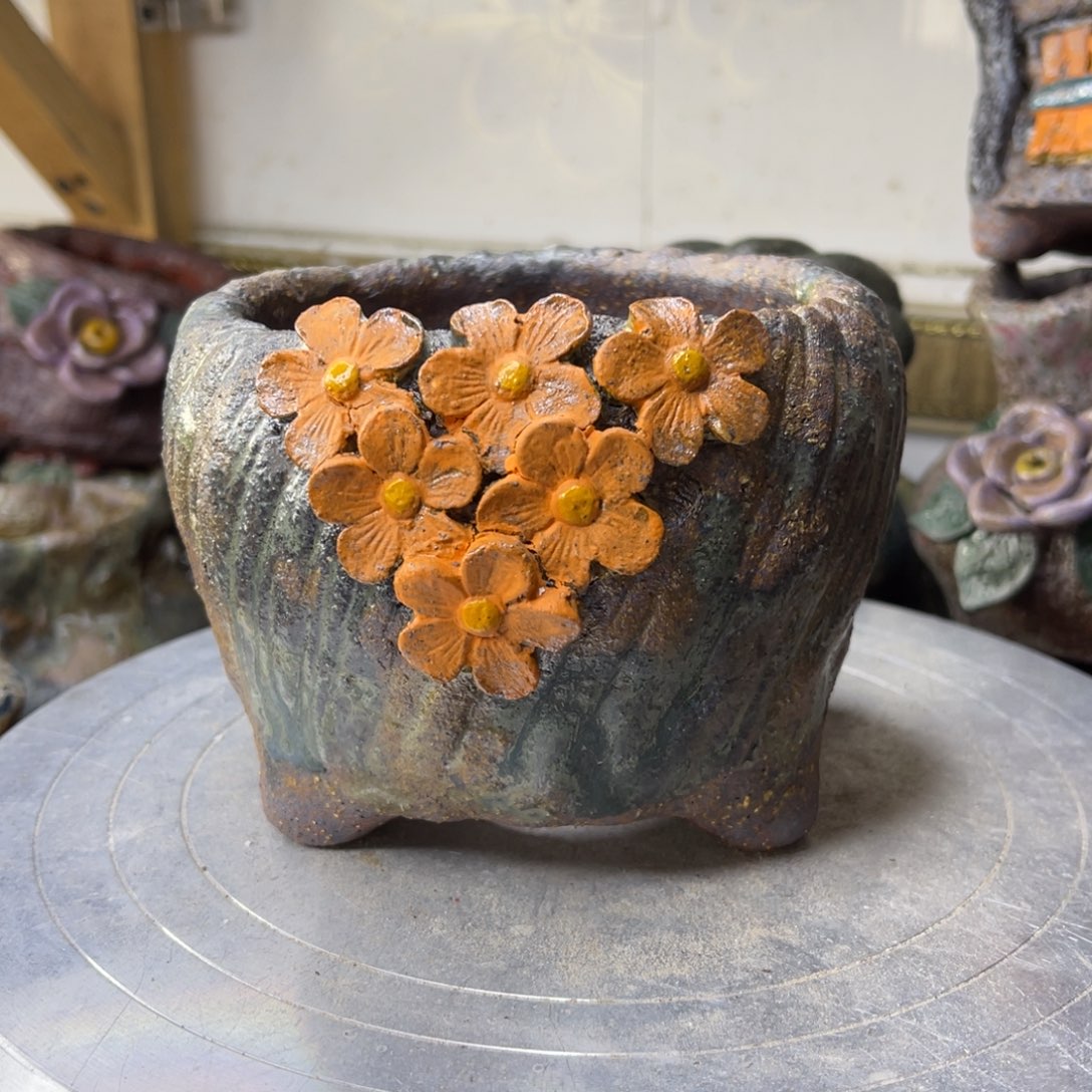 红陶粗砂陶瓷花盆