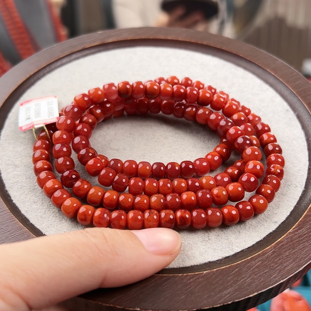 南红玛瑙手串未镶嵌