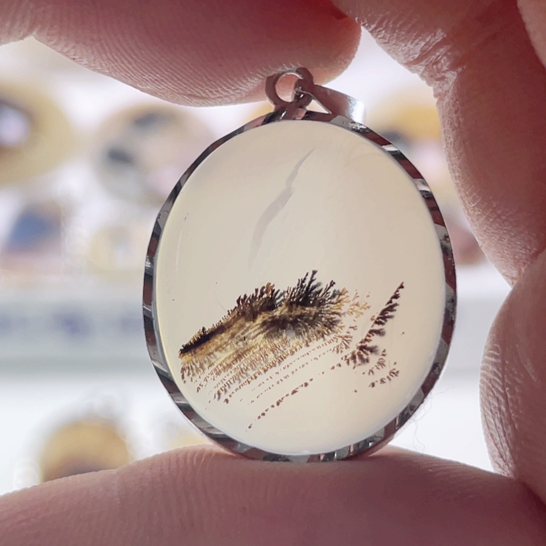 玛瑙/玉髓颈饰未镶嵌