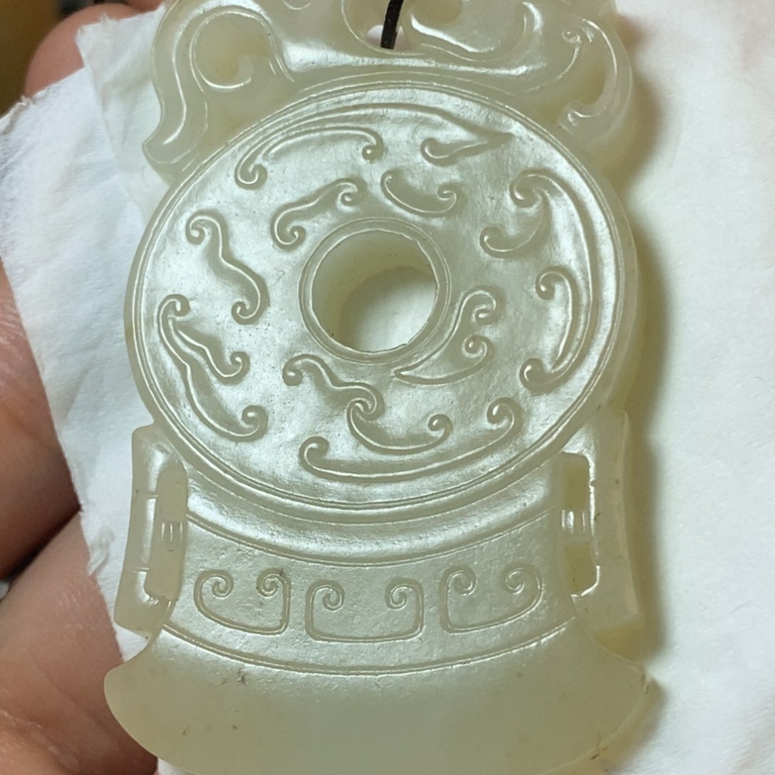 颈饰未镶嵌和田玉洲*