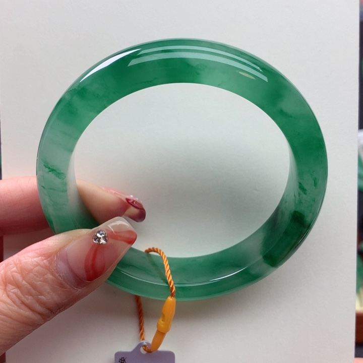 石英质玉手镯未镶嵌哈*闪