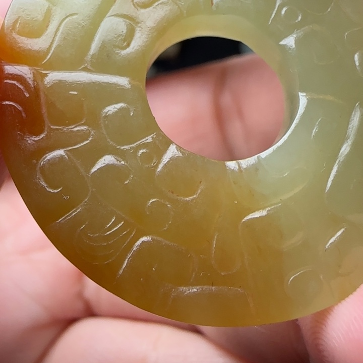 和田玉（糖玉）颈饰未镶嵌风**者