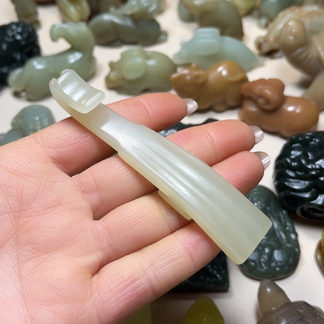 白玉菩提吊坠白玉菩提吊坠