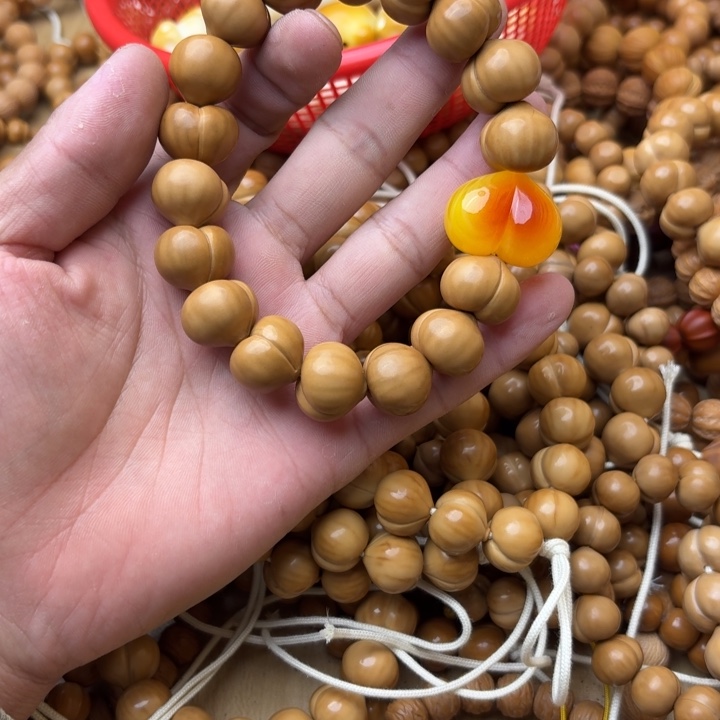 猴头核桃手串微瑕屁桃17+