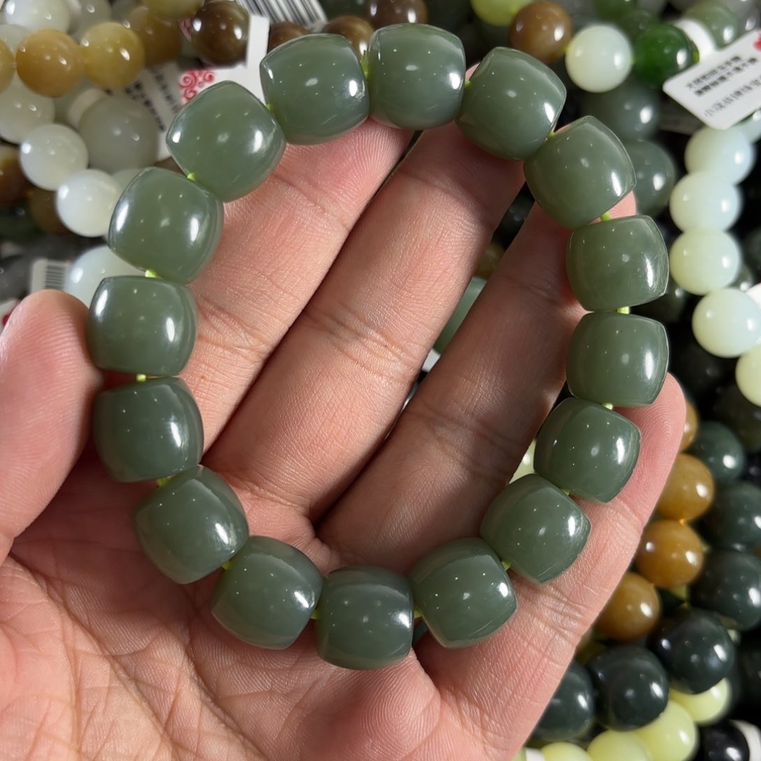 和田玉手链未镶嵌W107