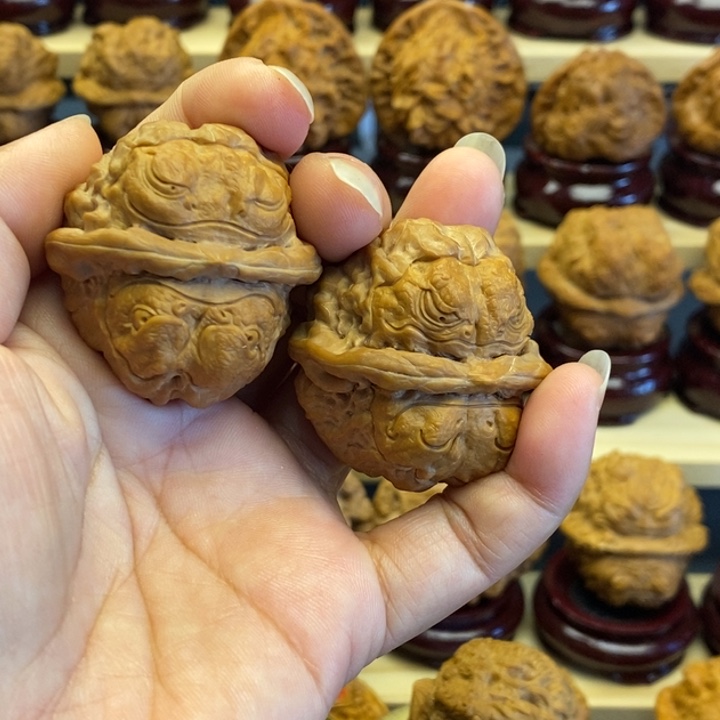 ****核桃000000000喜怒哀乐