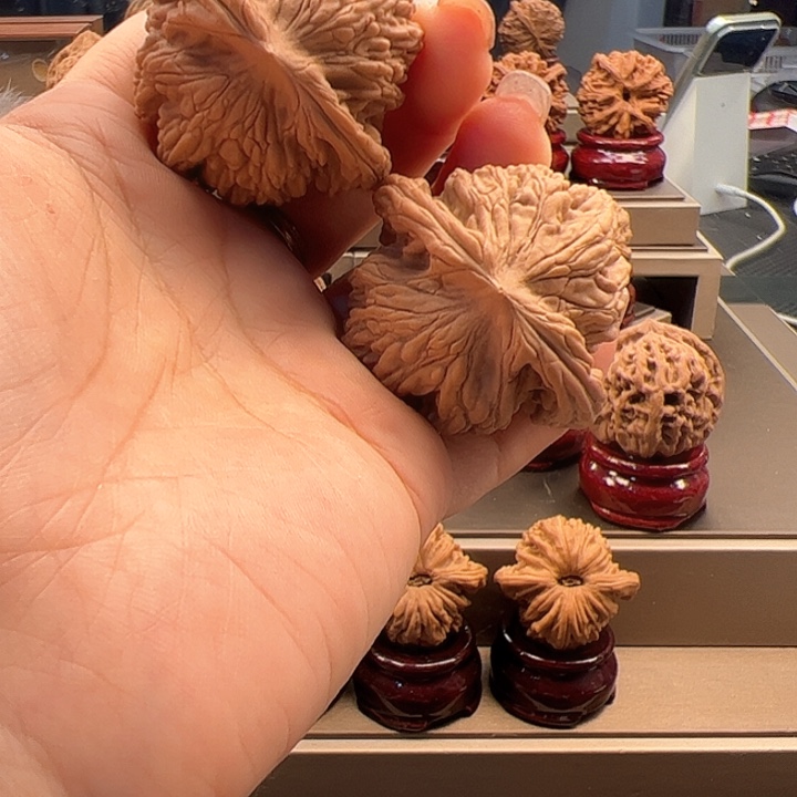 文玩核桃把件44 虎头 n-018