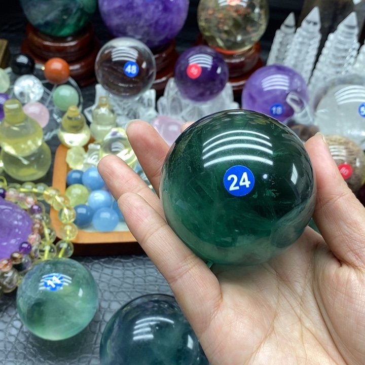 晶***灵石材天然萤石球摆件