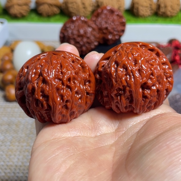 文玩核桃把件40球白