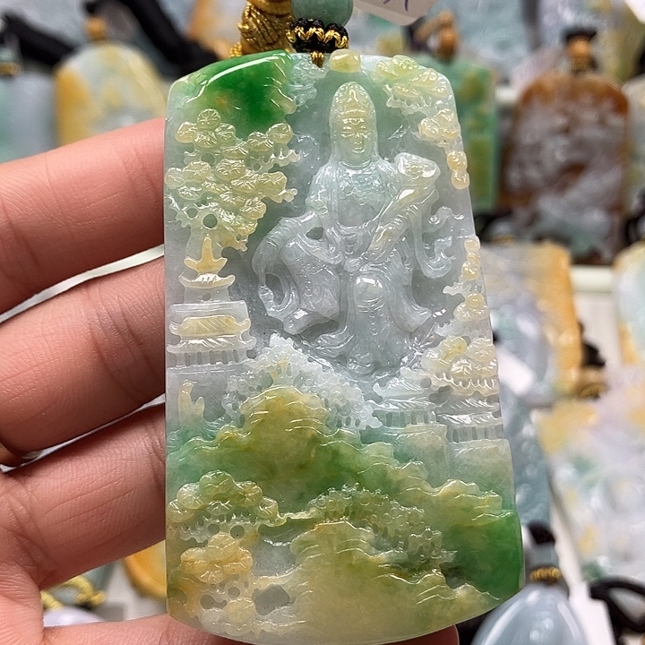 翡翠未镶嵌颈饰挂件