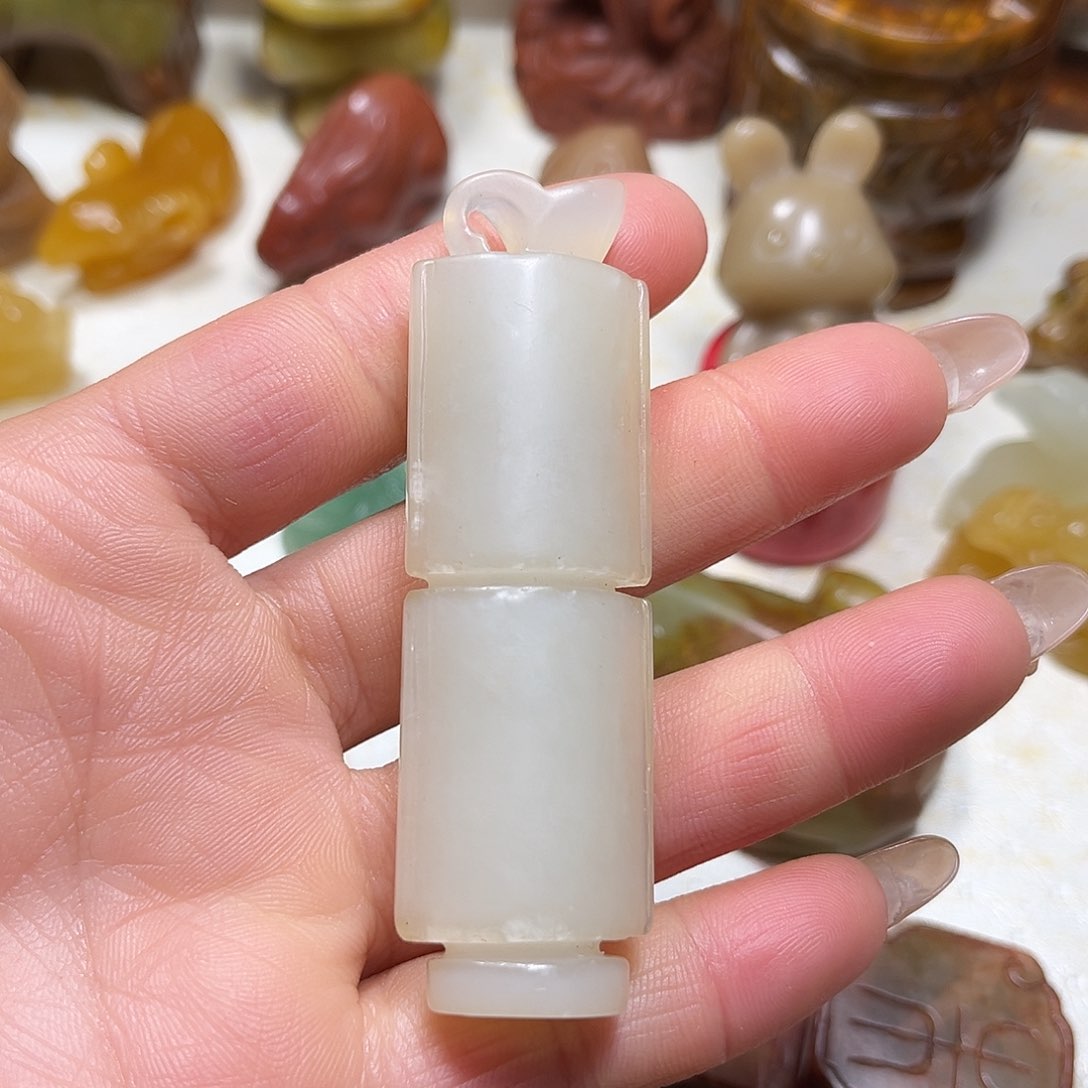 白玉菩提吊坠白玉菩提吊坠