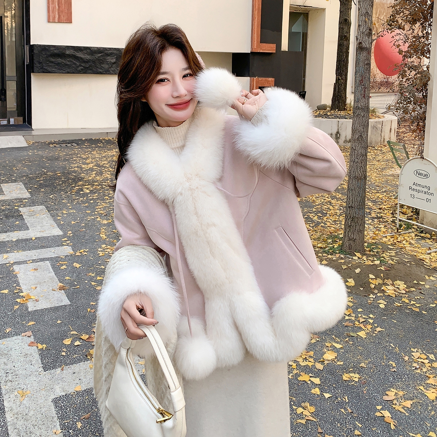 氛围感大毛领皮毛一体羽绒服女2025冬季新款防风保暖90白鸭绒外套