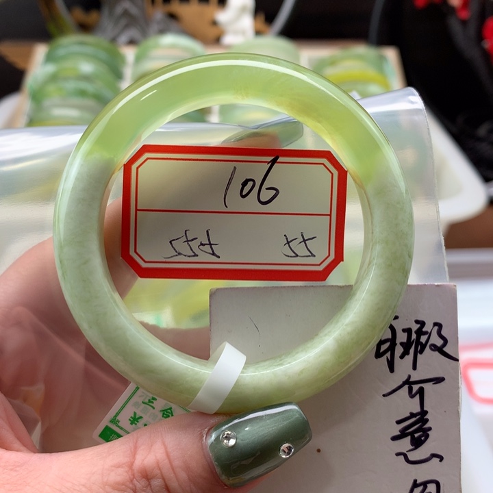 未镶嵌蛇纹石玉手镯