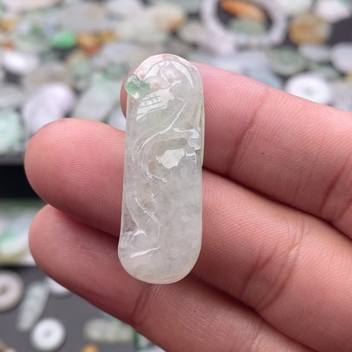 翡翠吊坠(不含链)未镶嵌