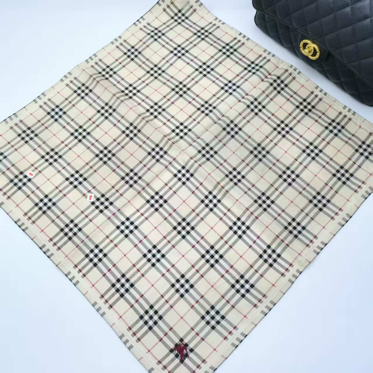 95新 BURBERRY/博柏利 海囤/巴宝莉/丝巾/yy07859