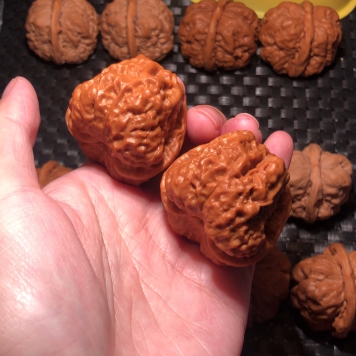 把件文玩核桃超大腿鱼籽纹42