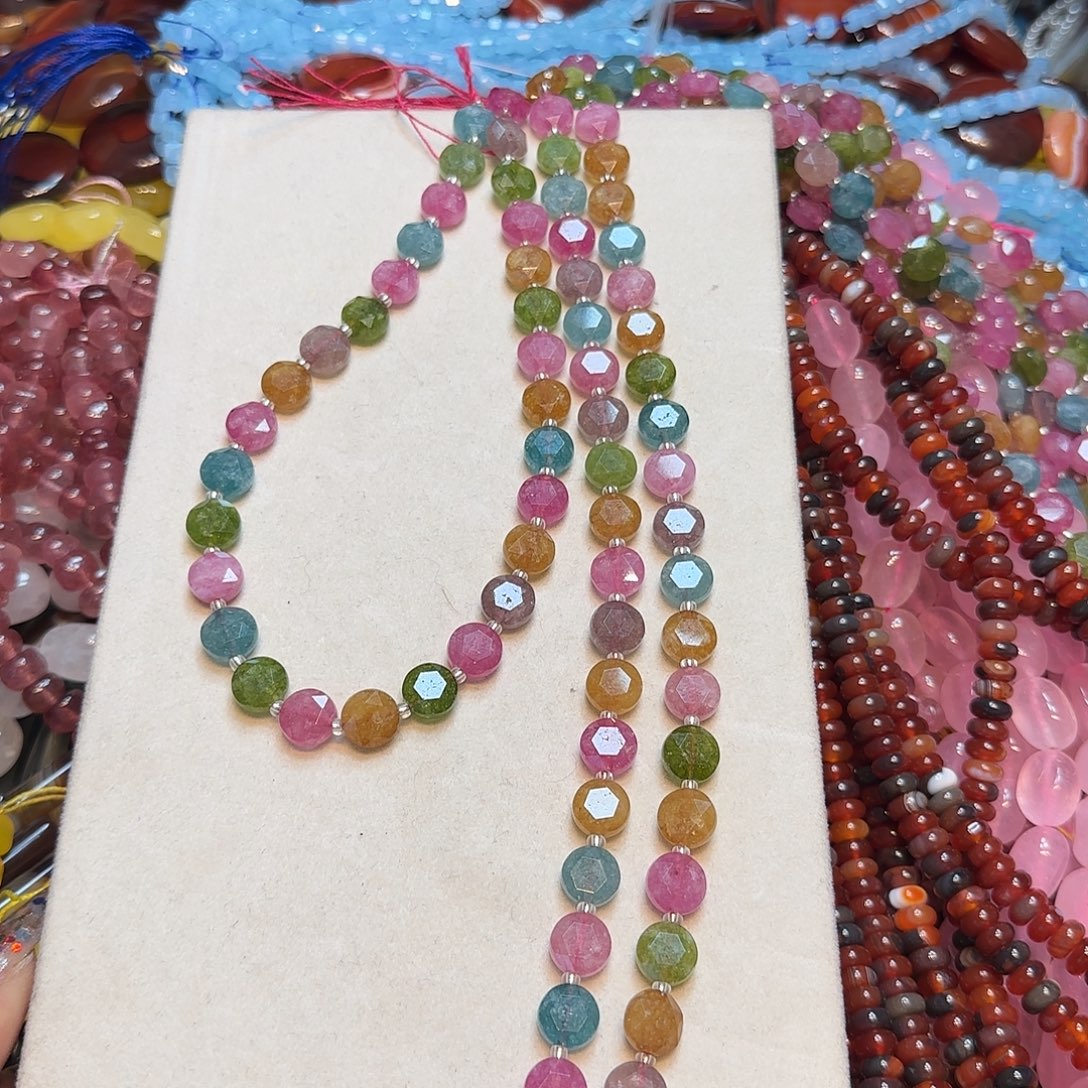 玛瑙/玉髓未镶嵌珠宝半成品10mm切面圆饼一条