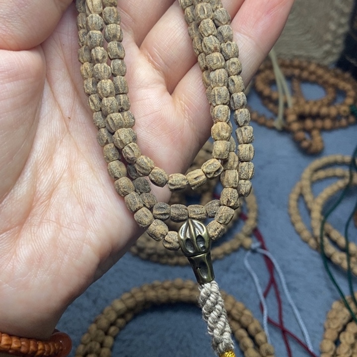 【闪购商品】吊坠柏香籽/百香籽