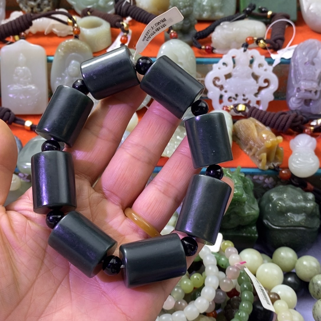 清***月和田玉未镶嵌手链