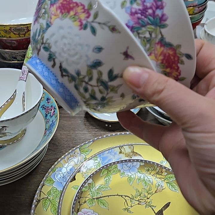 ****飞瓷片瑕疵爆花5寸2个牡丹米饭碗6666