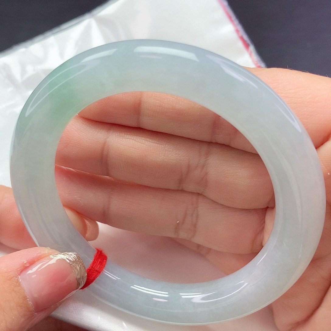 【闪购商品】翡翠手镯未镶嵌a 064000