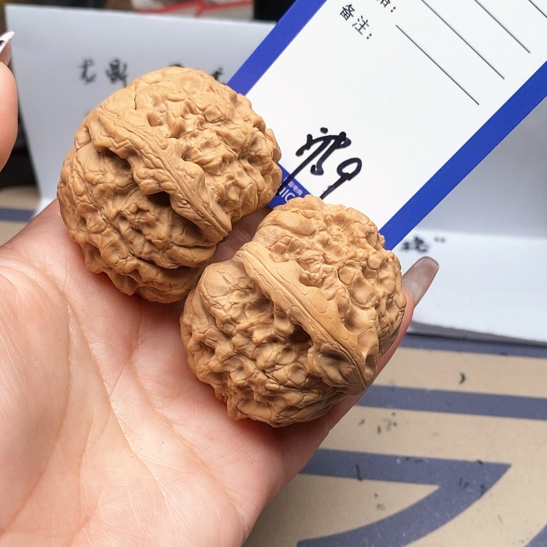 【闪购商品】文玩核桃吊坠我*你文玩核桃把件9