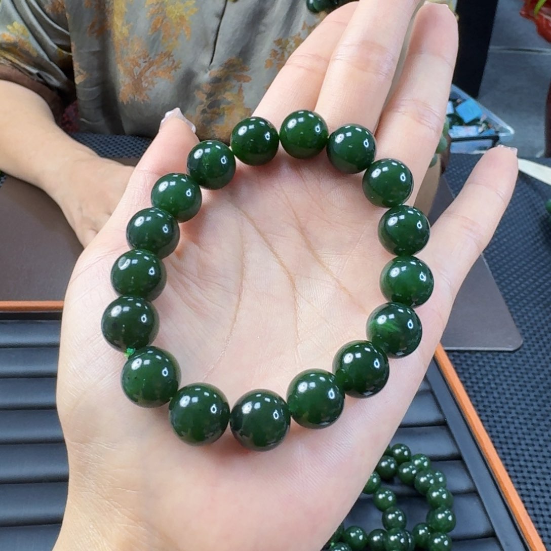 手链未镶嵌和田玉（碧玉）卡12
