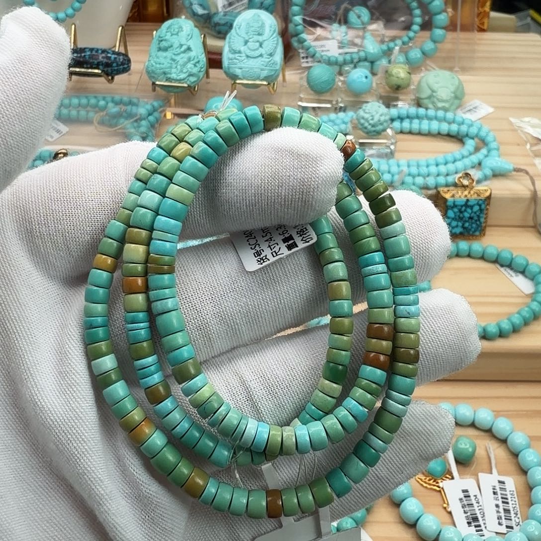 绿松石未镶嵌珠宝奇石