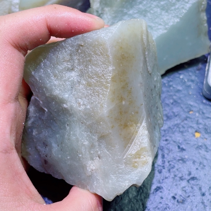 和田玉未镶嵌珠宝半成品