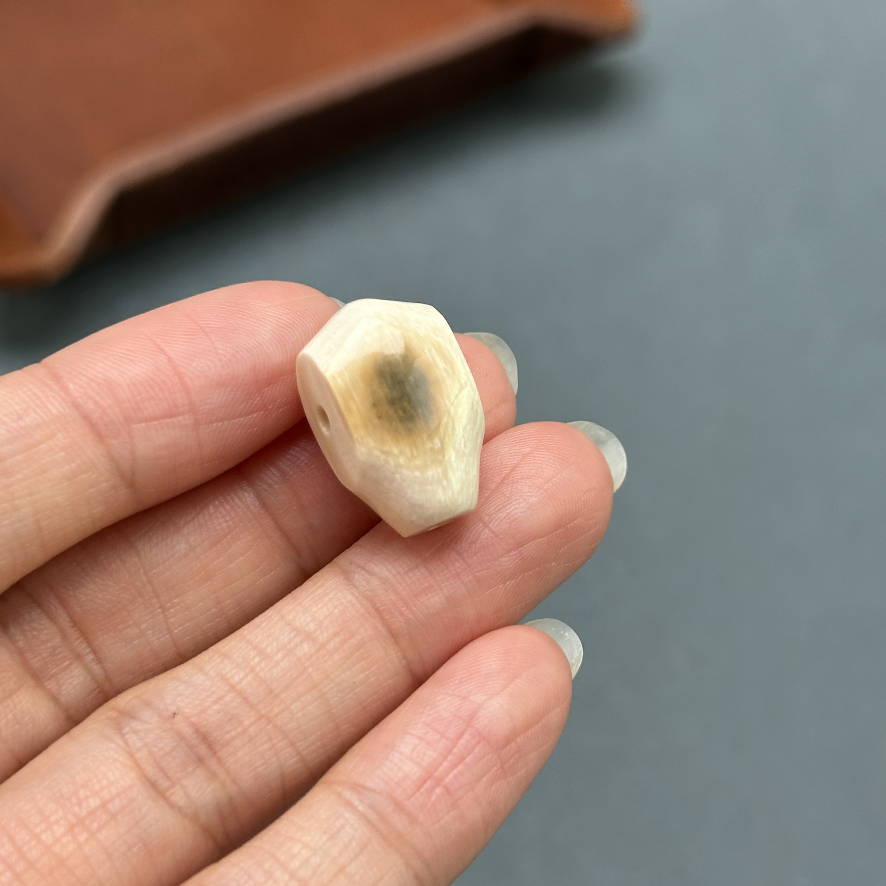 D3255天然猛犸牙 鲨鱼背三通12x19mm支持鉴定 假一罚四