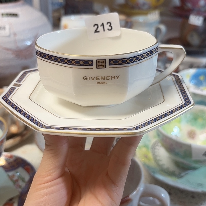 瓷片纪梵希咖啡杯