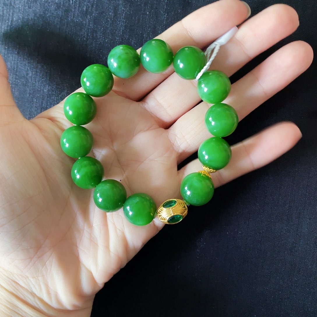 18K金镶嵌手串和田玉