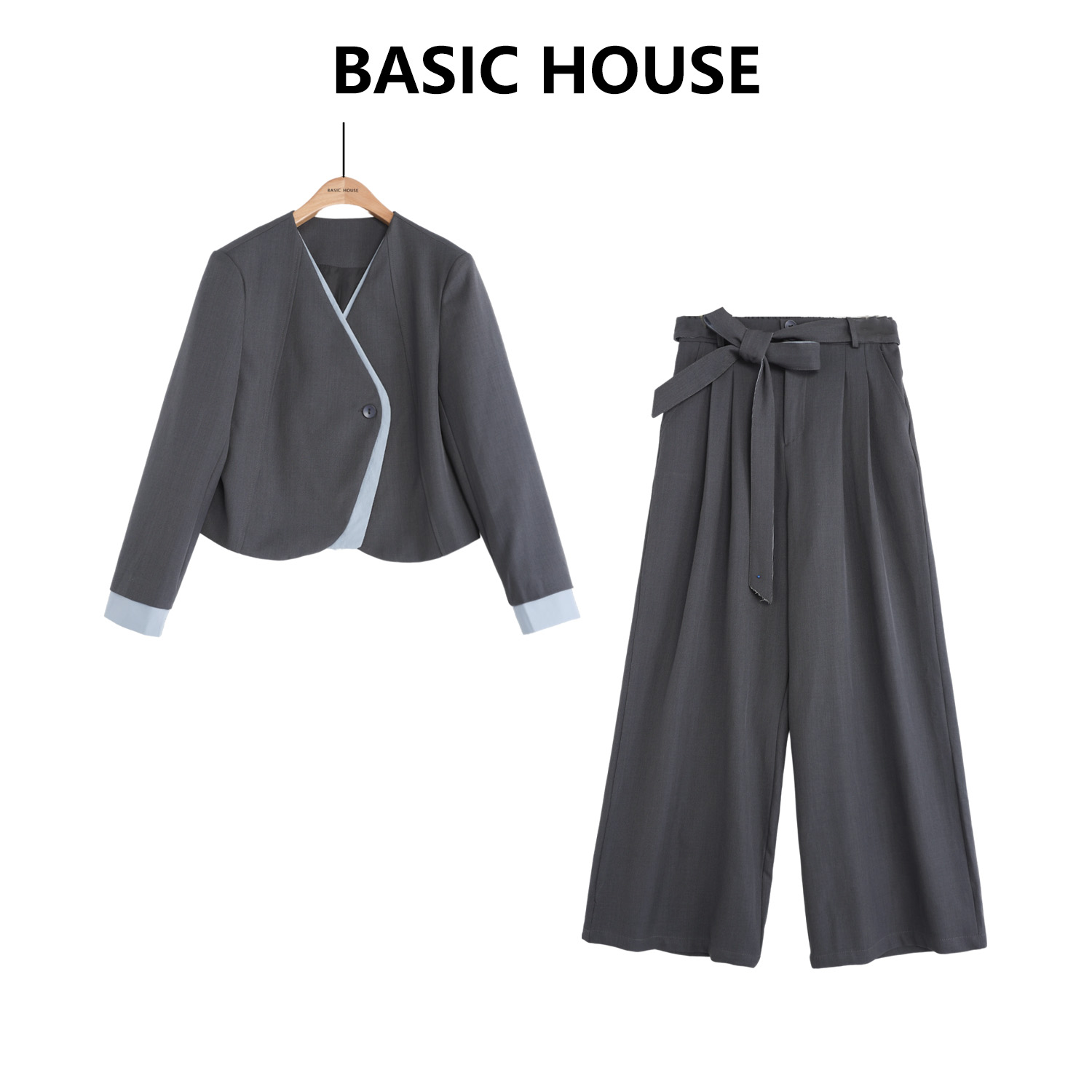 Basic House/百家好秋季新款气质修身西装飘带套装B1335B5BN42