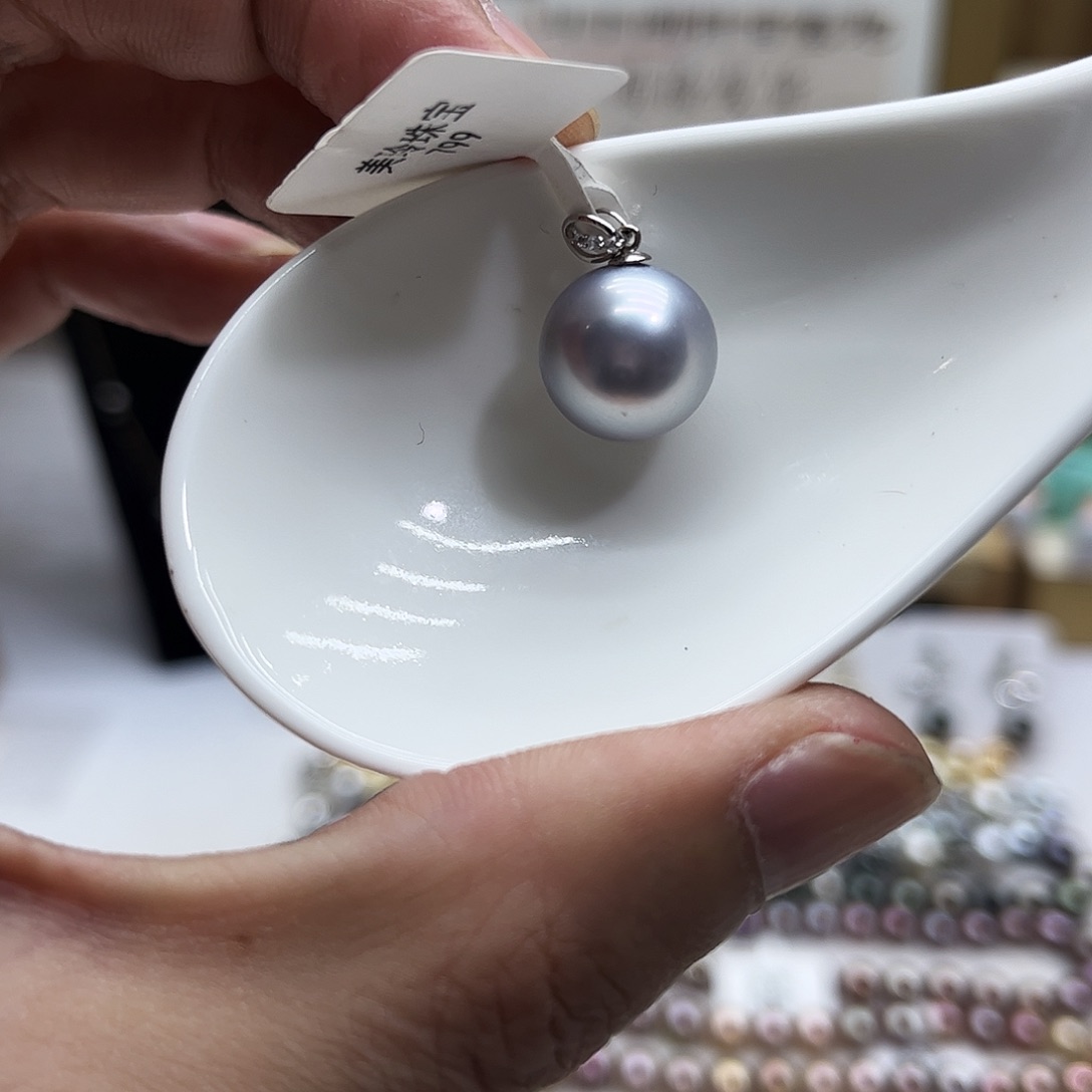 未镶嵌颈饰海水珍珠