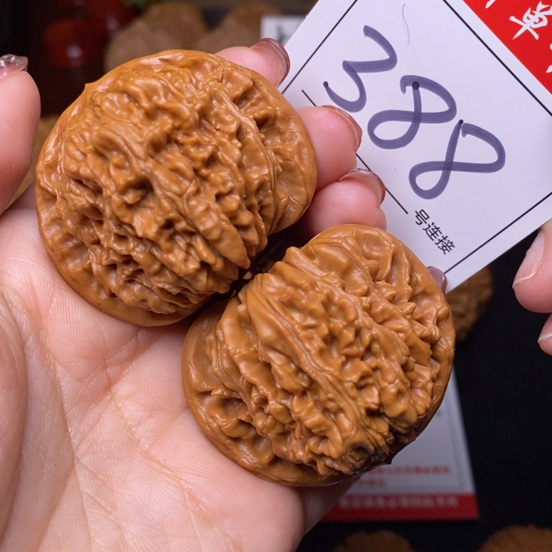 文玩核桃把件388四座楼4.6