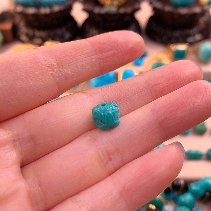 绿松石配饰未镶嵌