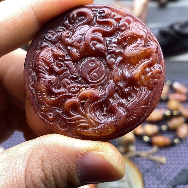 未镶嵌蛇纹石玉颈饰