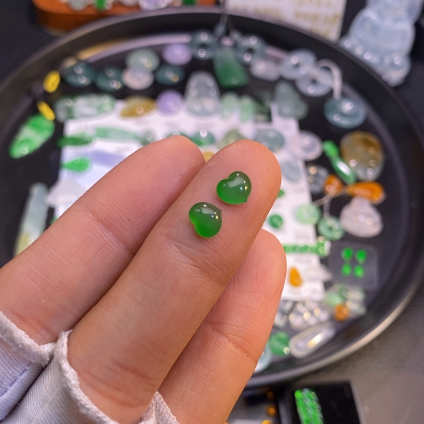 【闪购商品】翡翠挂件未镶嵌心