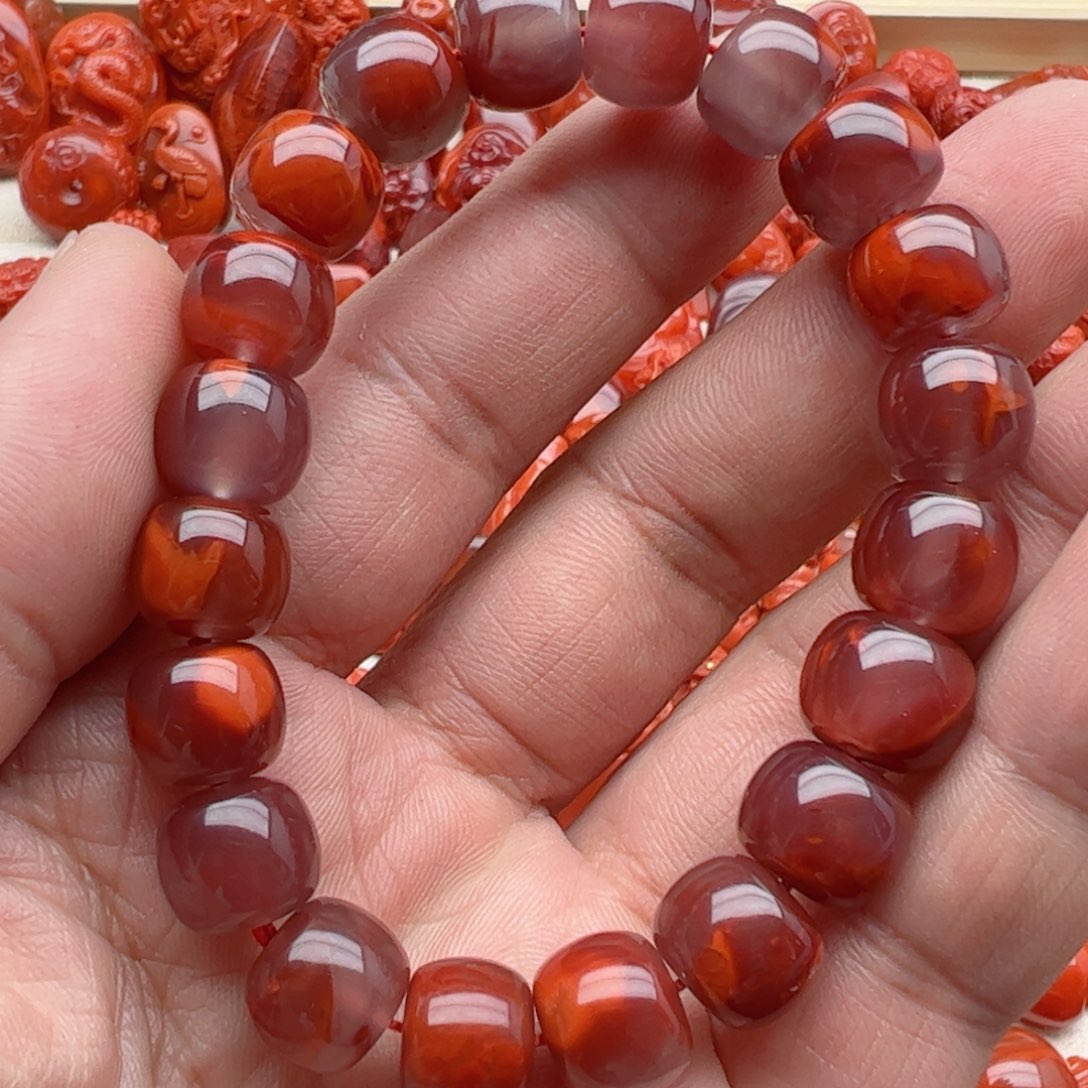 南红玛瑙配饰未镶嵌