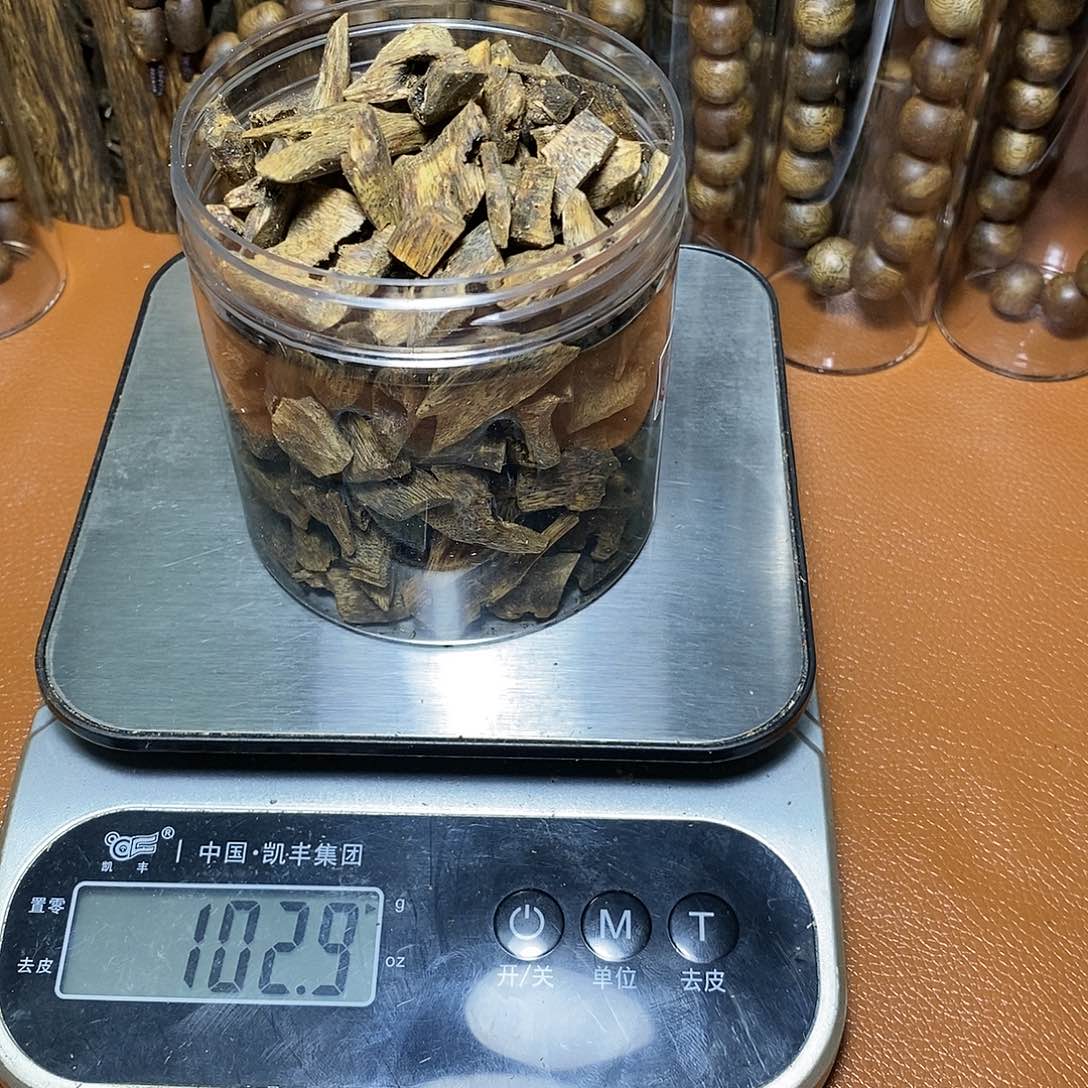 沉香沉香碎屑小*千里香块料100克