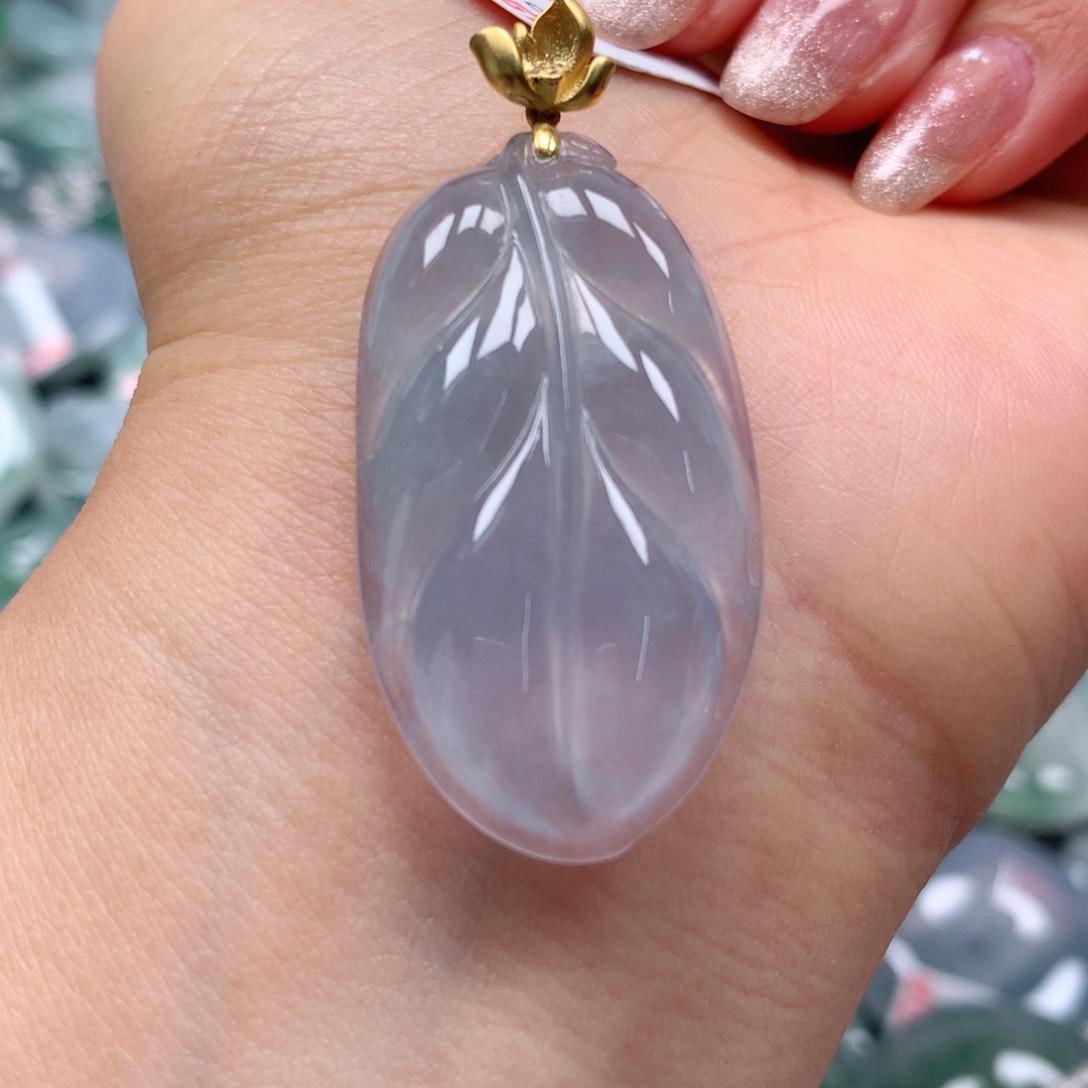 翡翠颈饰18K金镶嵌天然翡翠