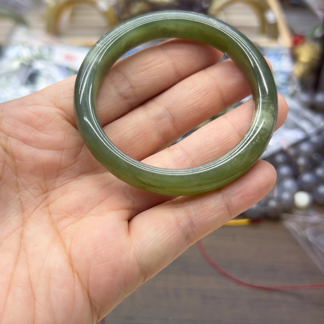 和田玉未镶嵌手镯52.5圈围780