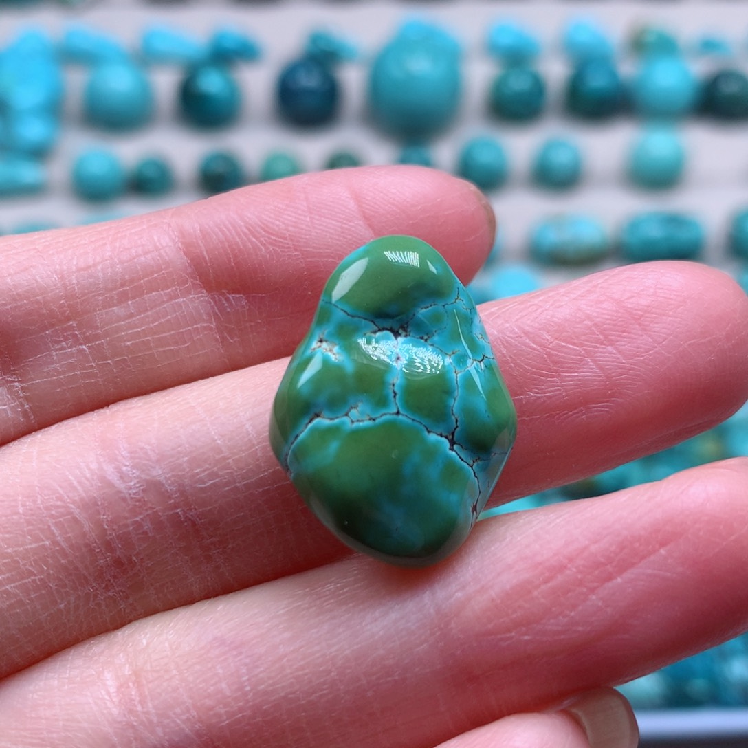 绿松石颈饰未镶嵌