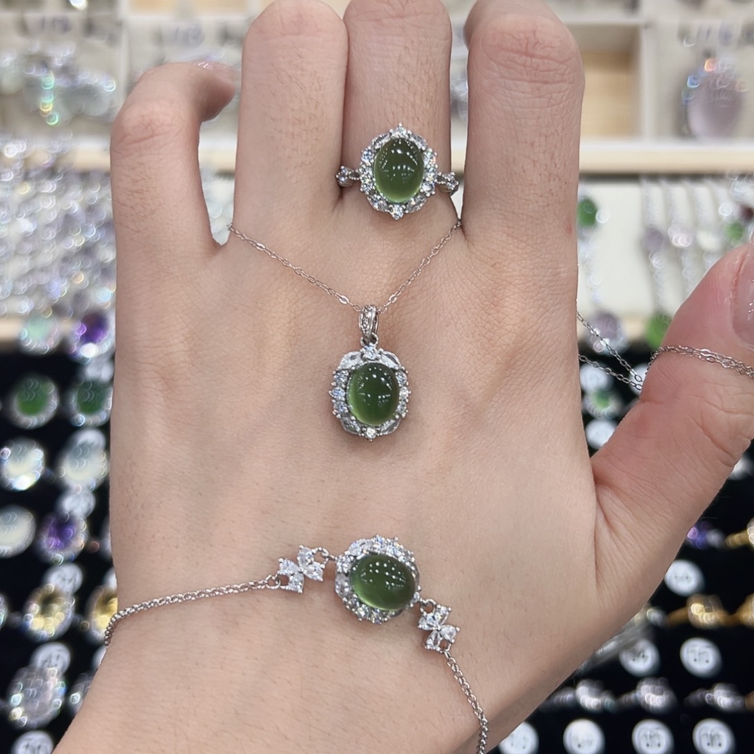 念****岫玉银S925镶嵌戒指