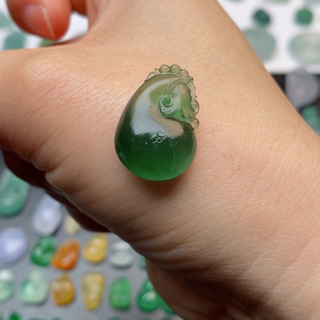 定制翡翠未镶嵌钱袋子