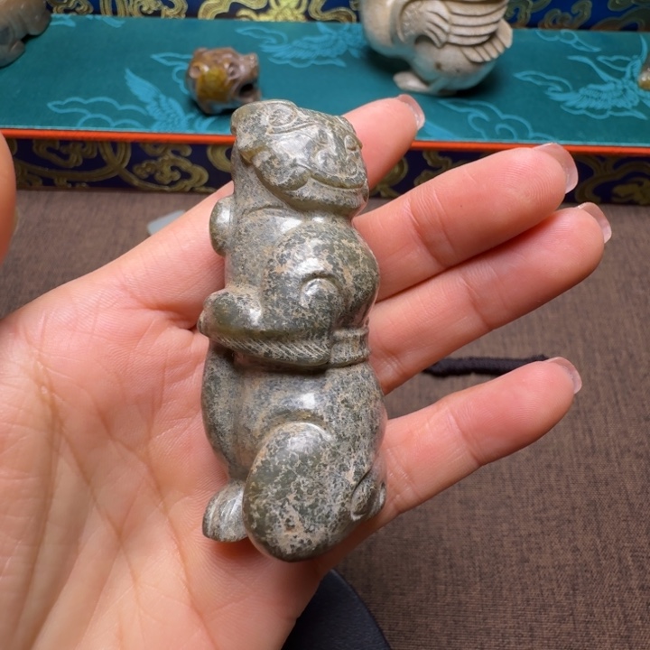 已***置和田玉（糖玉）未镶嵌颈饰