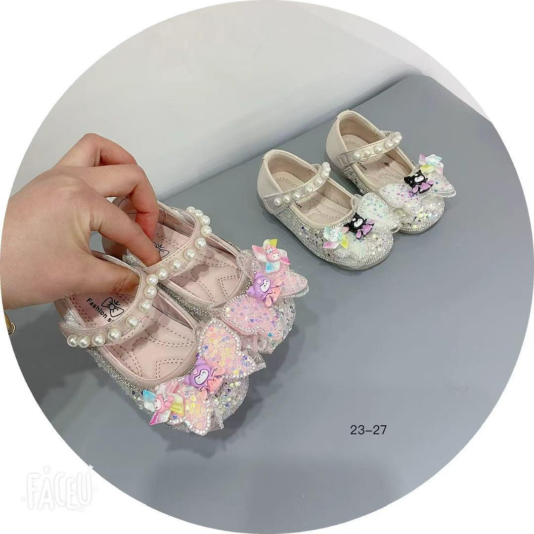 公主小皮鞋艾莎！