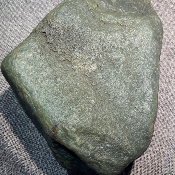 侣***者和田玉未镶嵌颈饰